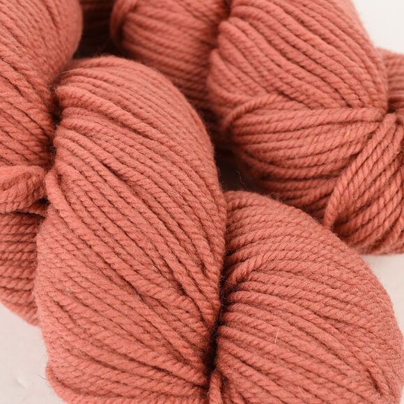 Quince & Co. Chickadee Yarn Sport Weight 2 Skeins 100% American Wool Clay - Picture 2 of 4
